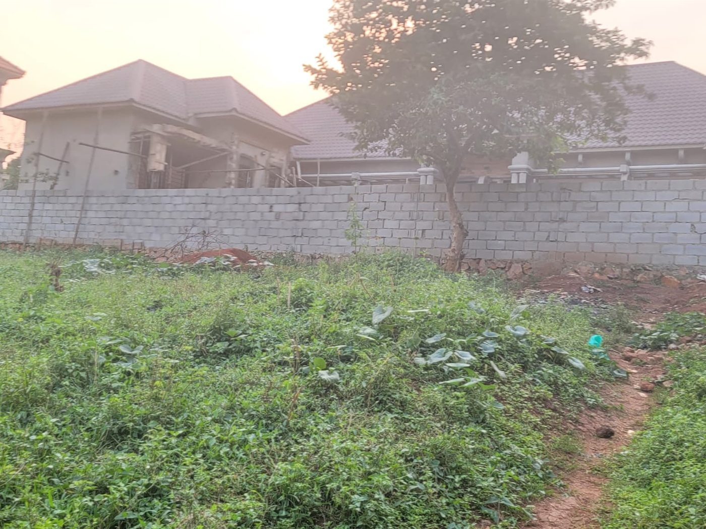 Residential land for sale in Kulambilo Wakiso Ugan...