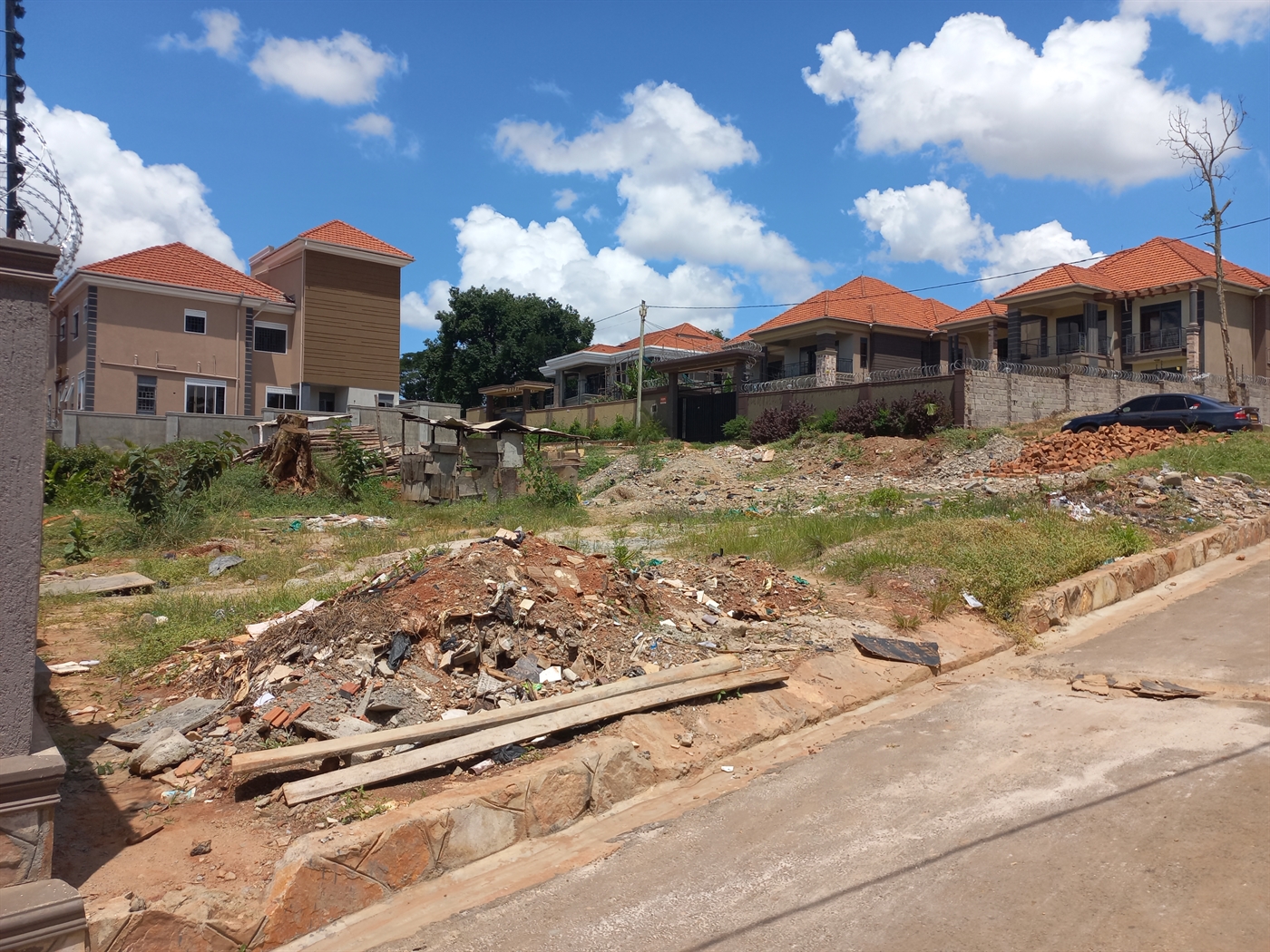 Residential land for sale in Kulambilo Wakiso Uganda