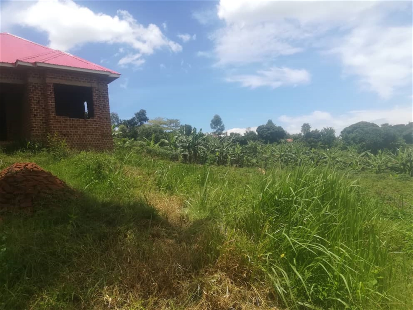 Residential land for sale in Kakiri Wakiso Uganda