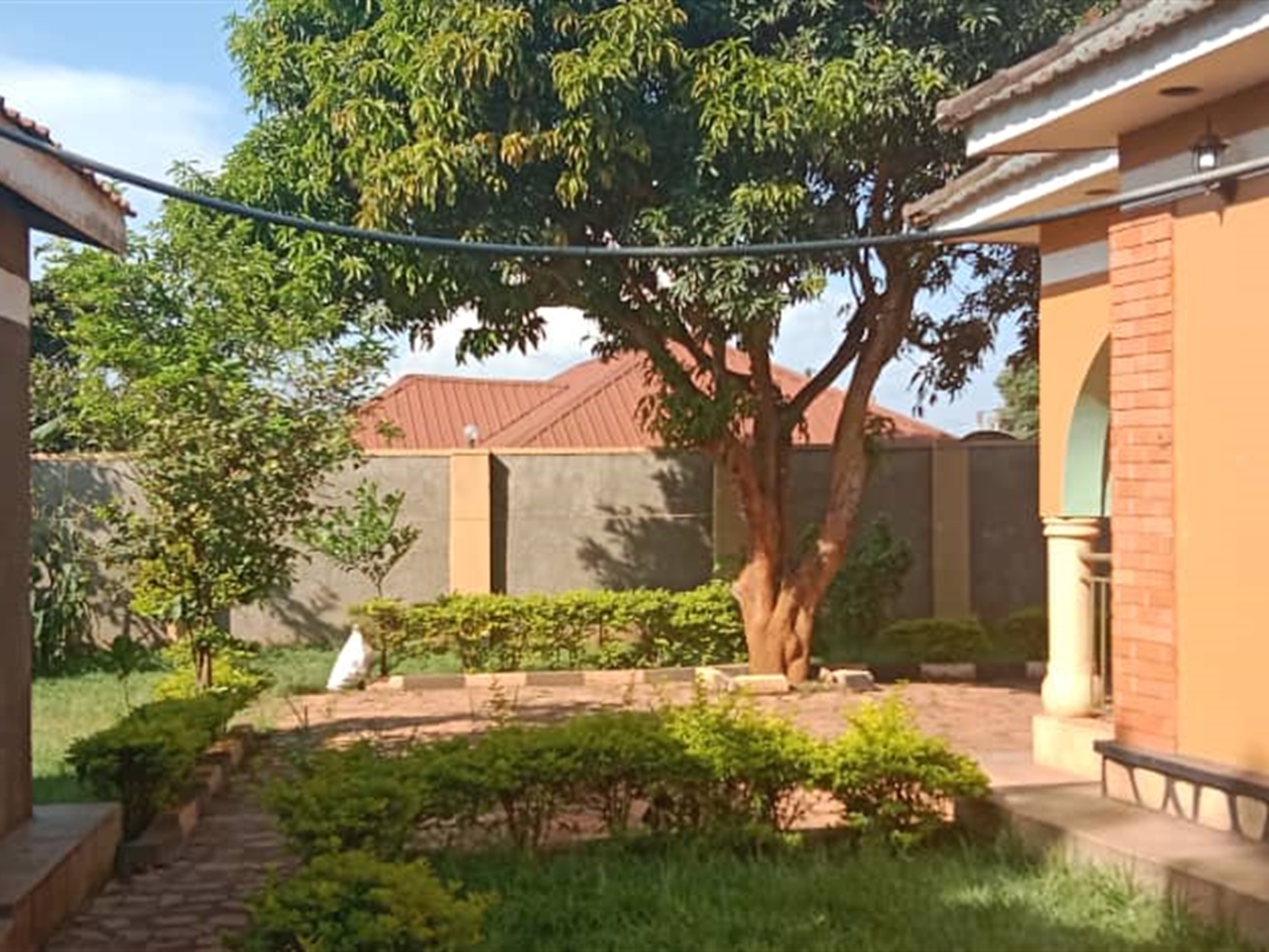 3 bedroom Bungalow for rent in Najjera Wakiso Uganda