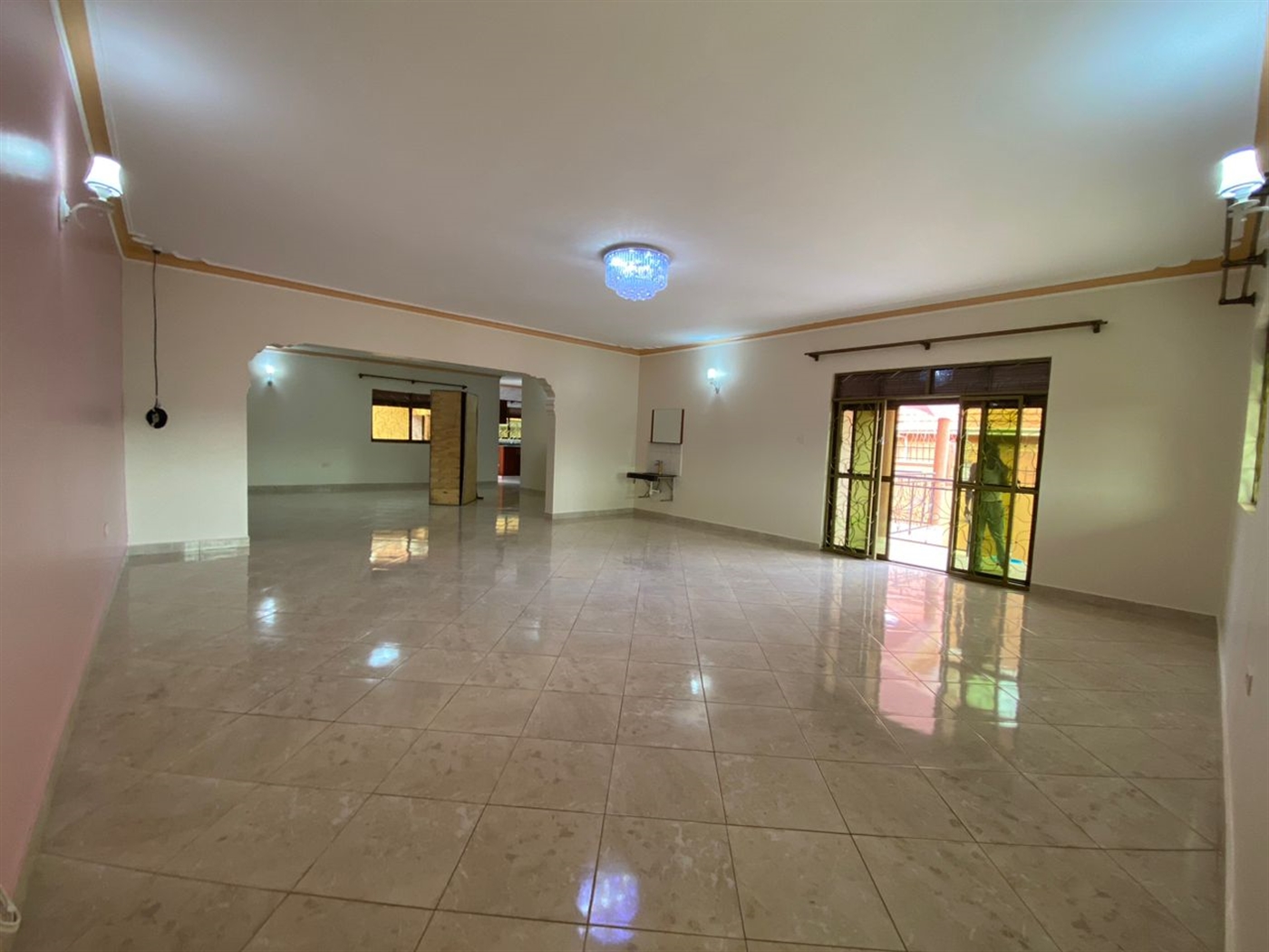 5 bedroom Bungalow for rent in Kulambilo Wakiso Uganda