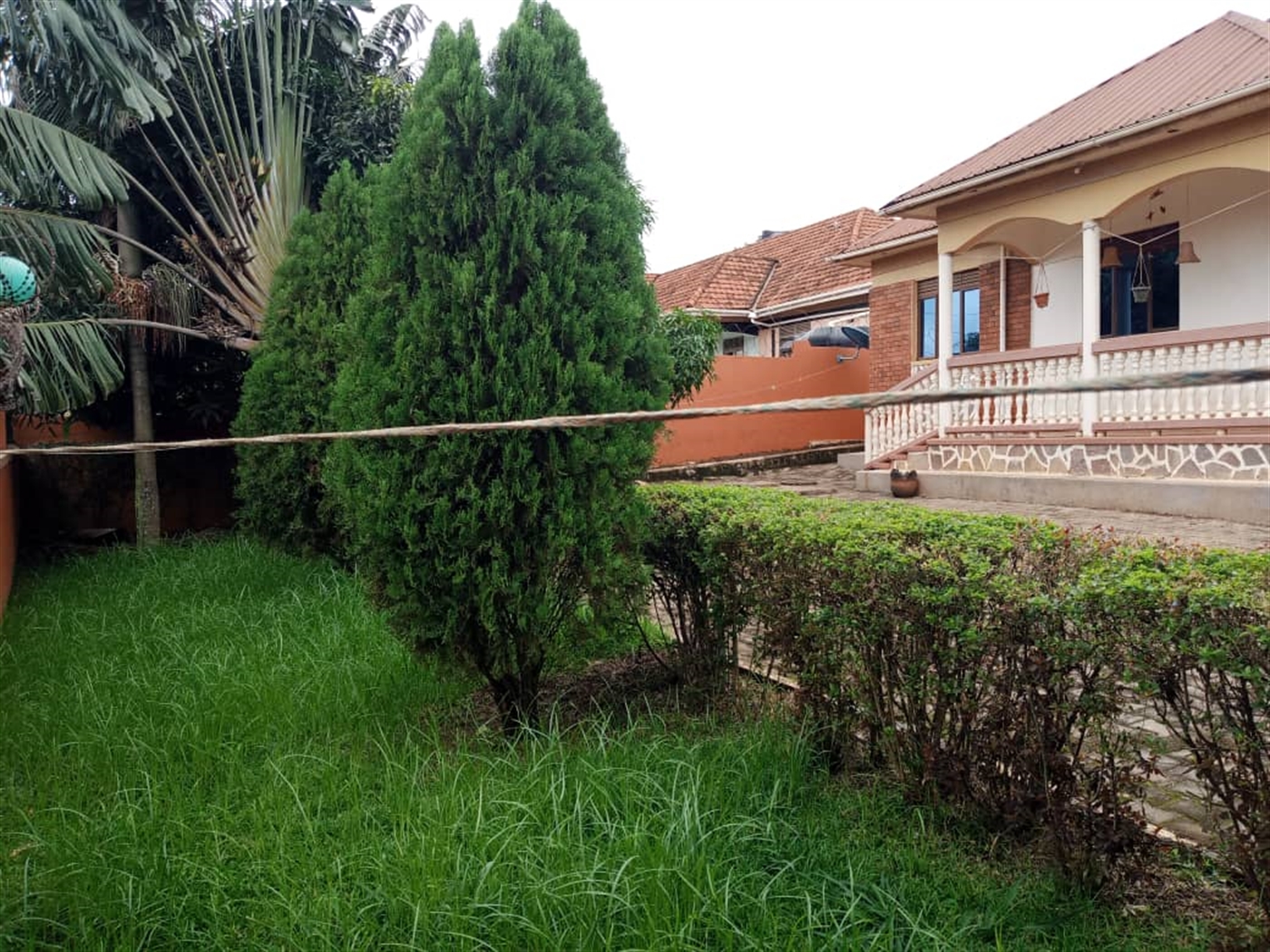 3 bedroom Bungalow for rent in Kitende Wakiso Uganda