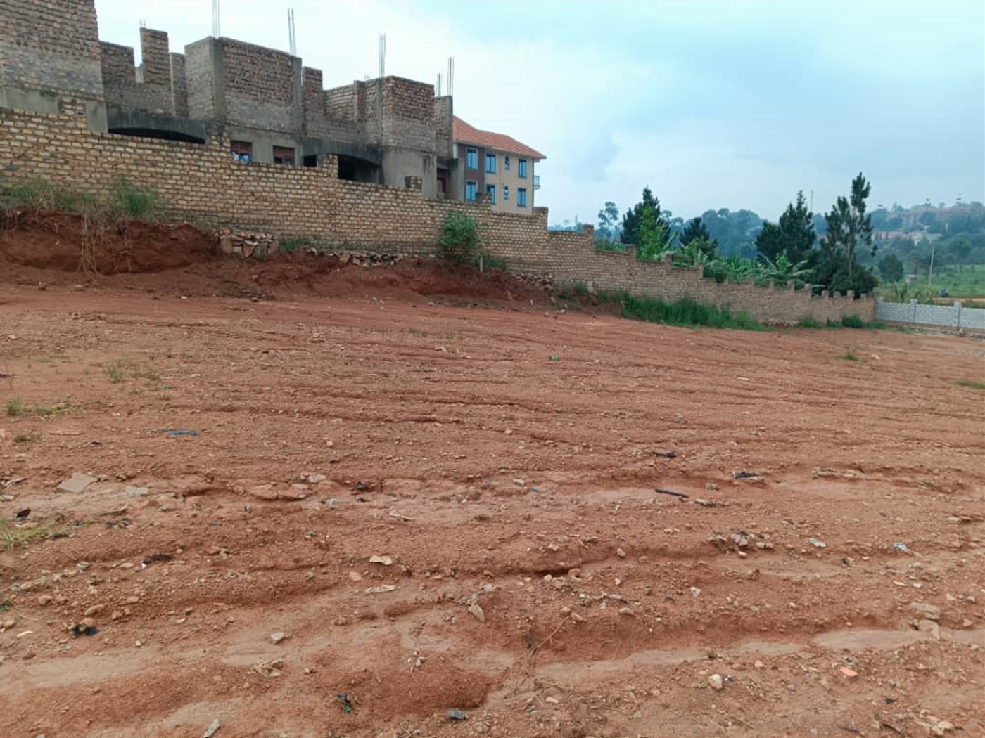 Residential land for sale in Najjera Kampala Ugand...