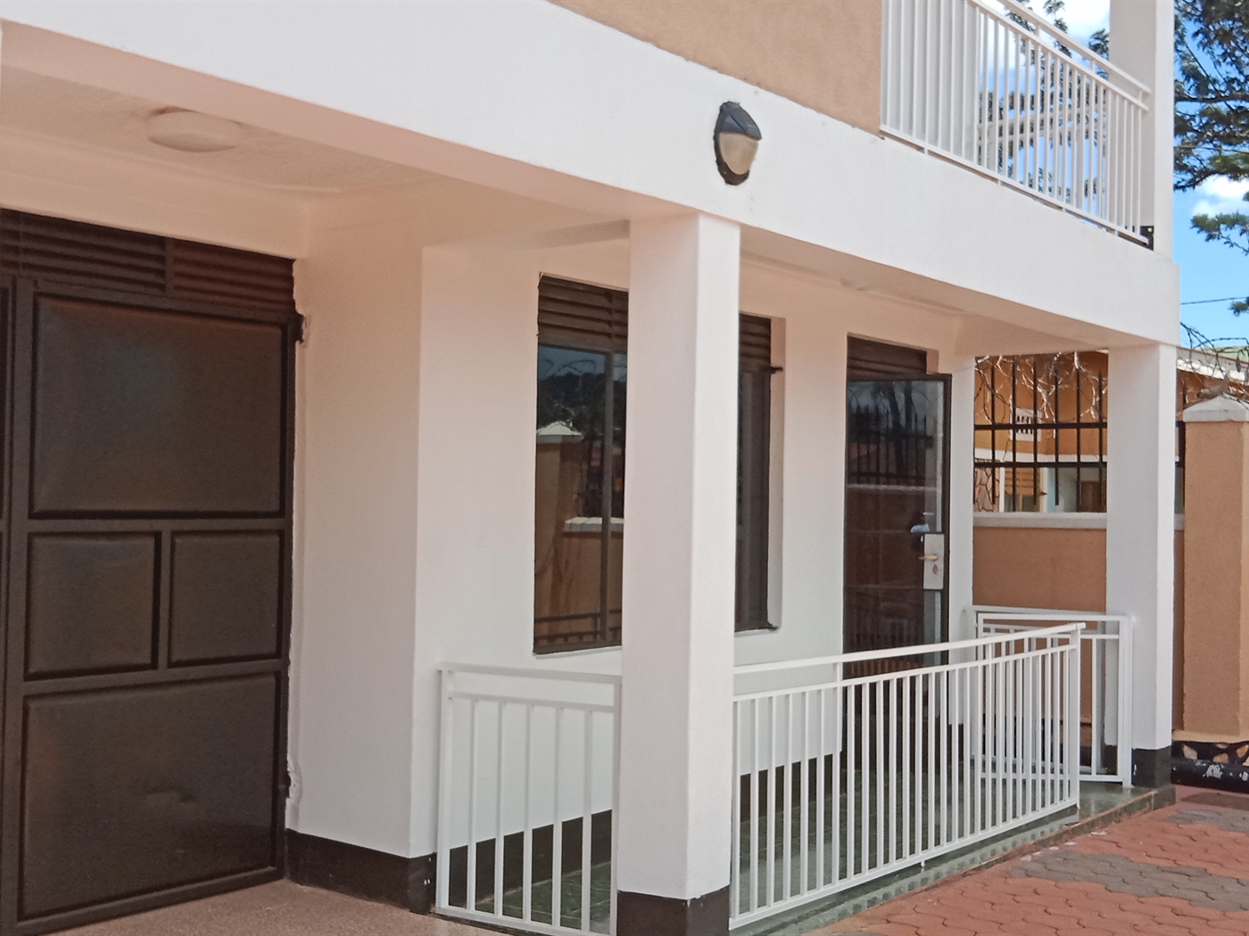 4 bedroom Storeyed house for rent in Ntinda Kampala Uganda