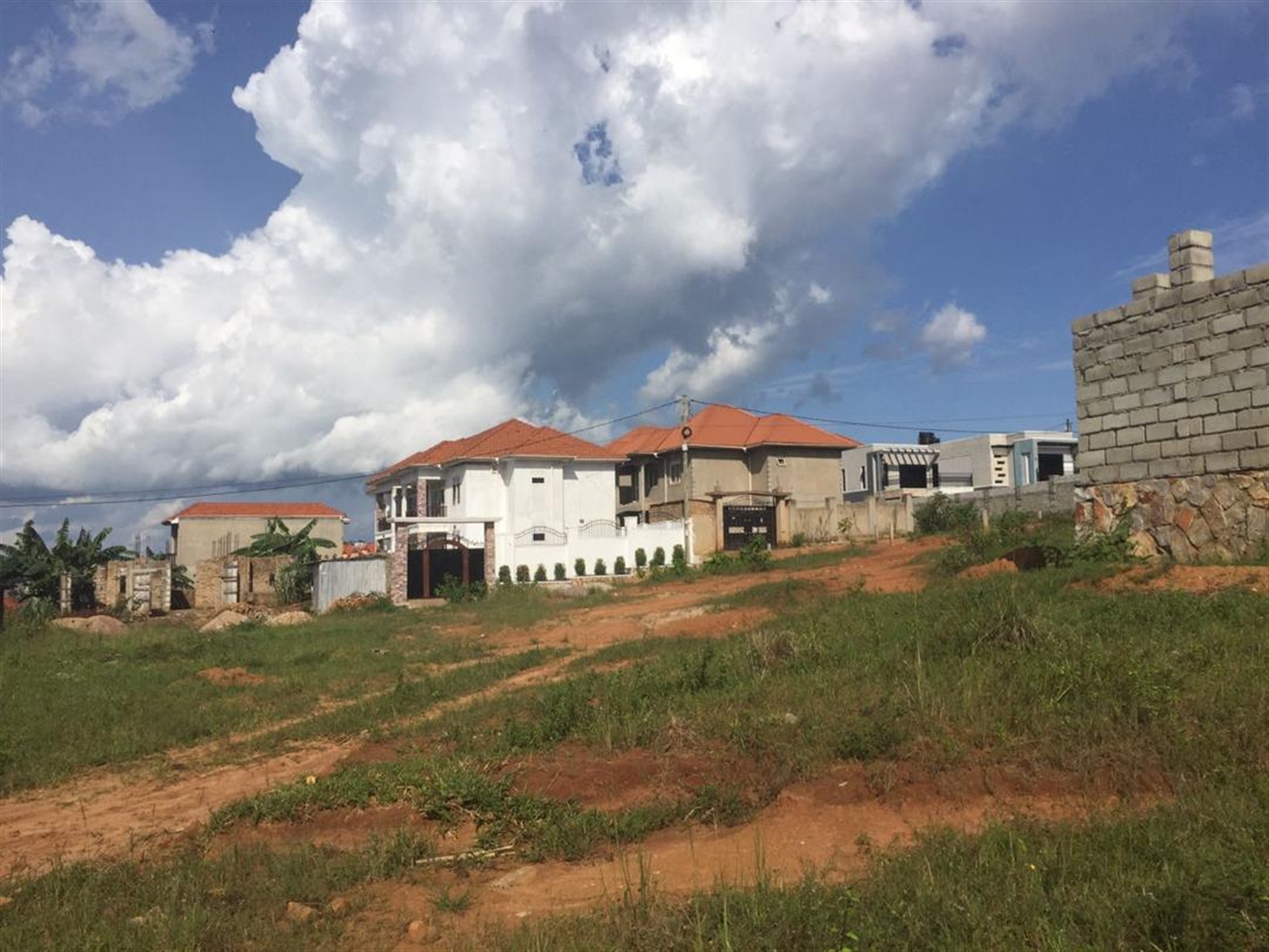 Residential land for sale in Nsasa Wakiso Uganda