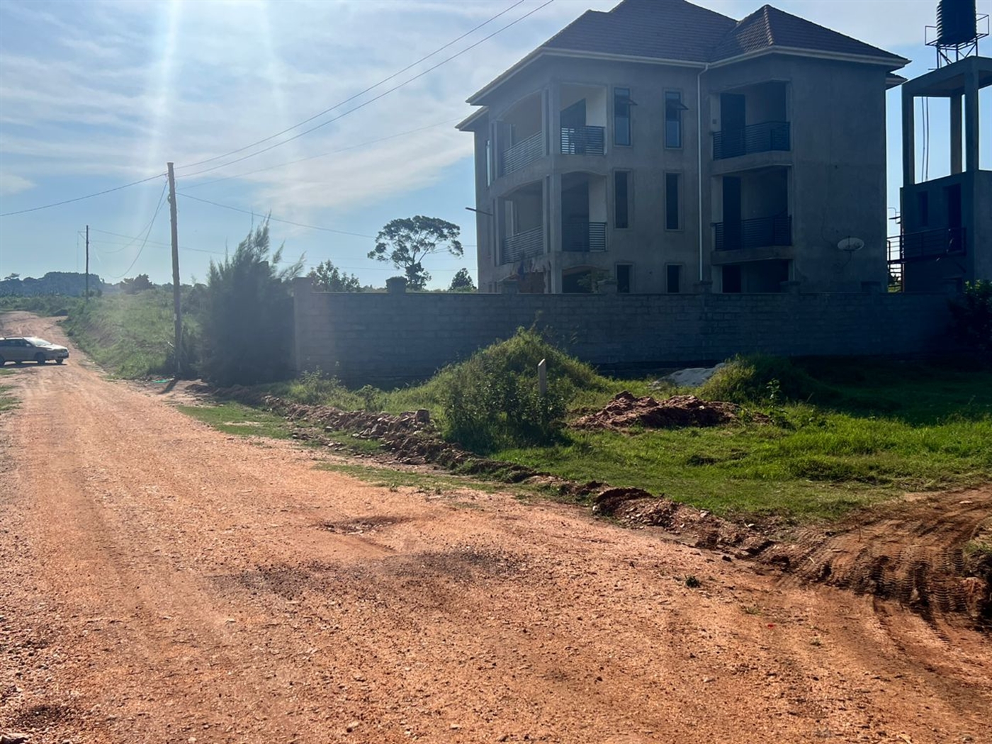 Residential land for sale in Bwebajja Wakiso Uganda