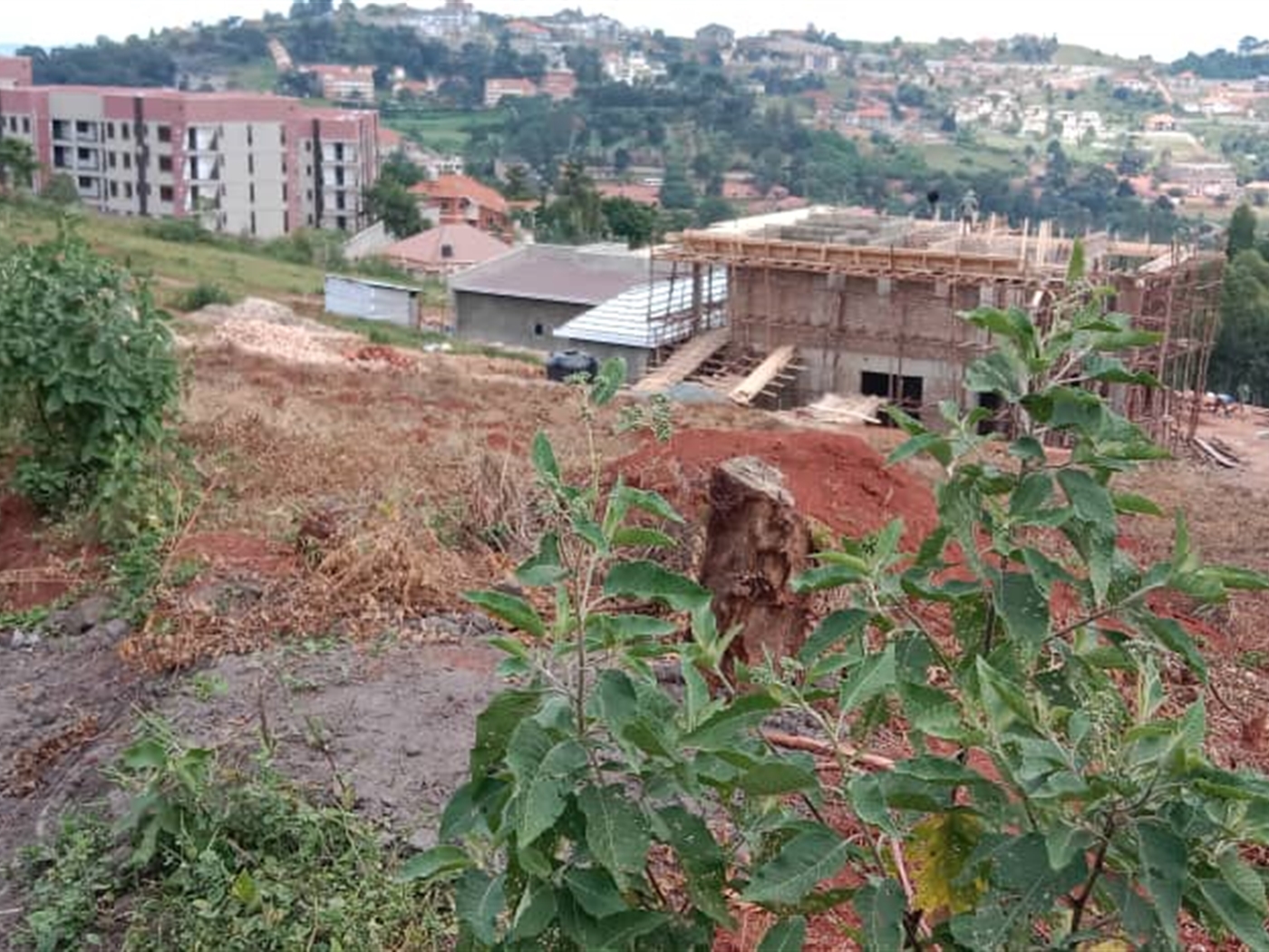 Residential land for sale in Bwebajja Wakiso Ugand...