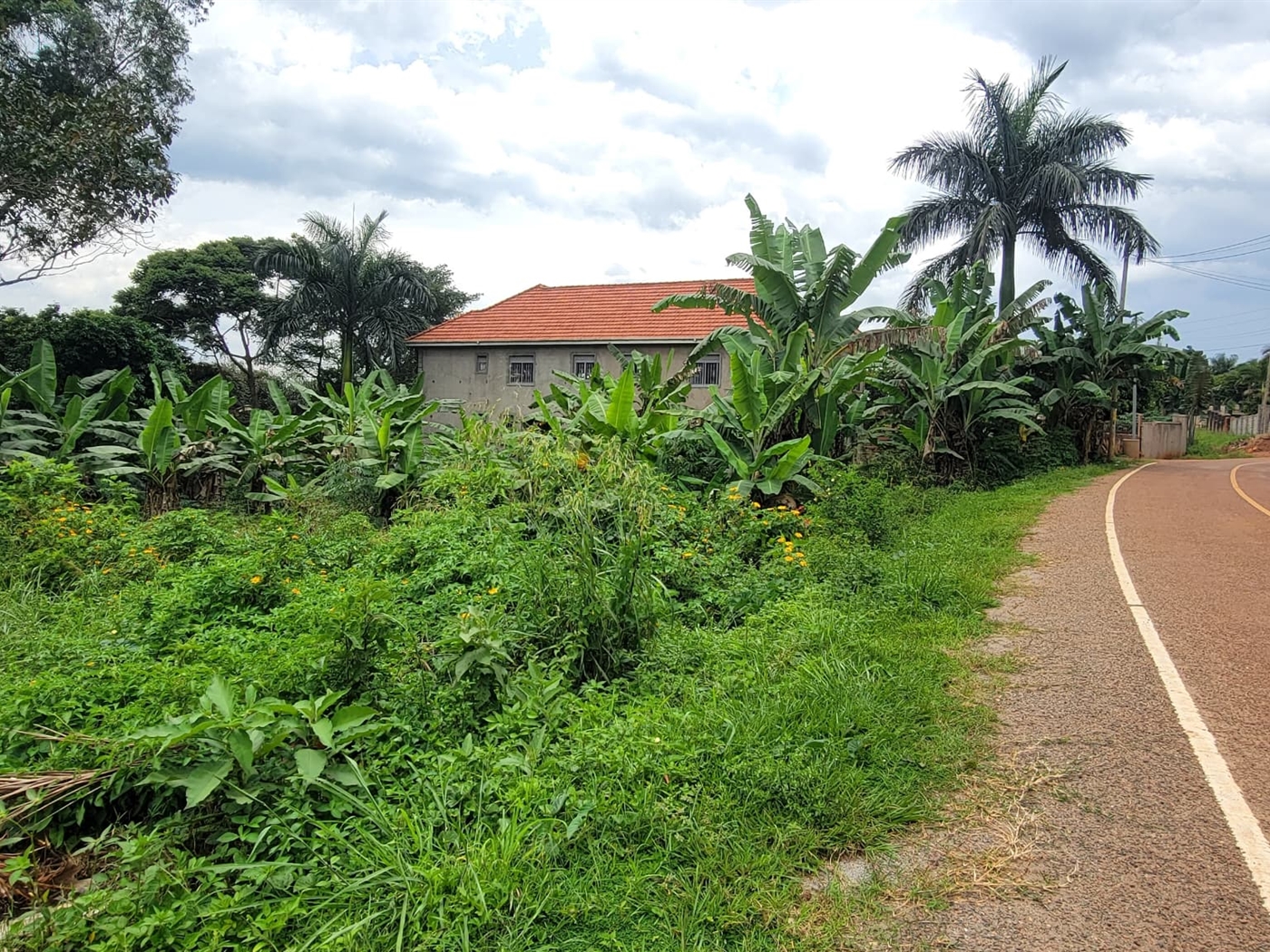 Residential land for sale in Bwebajja Wakiso Uganda