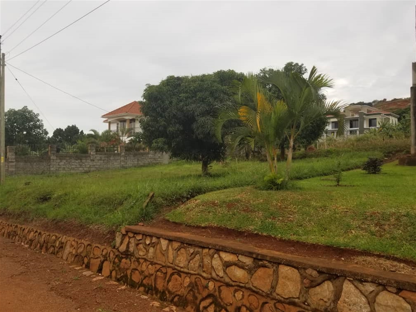 Residential land for sale in Bwebajja Wakiso Ugand...