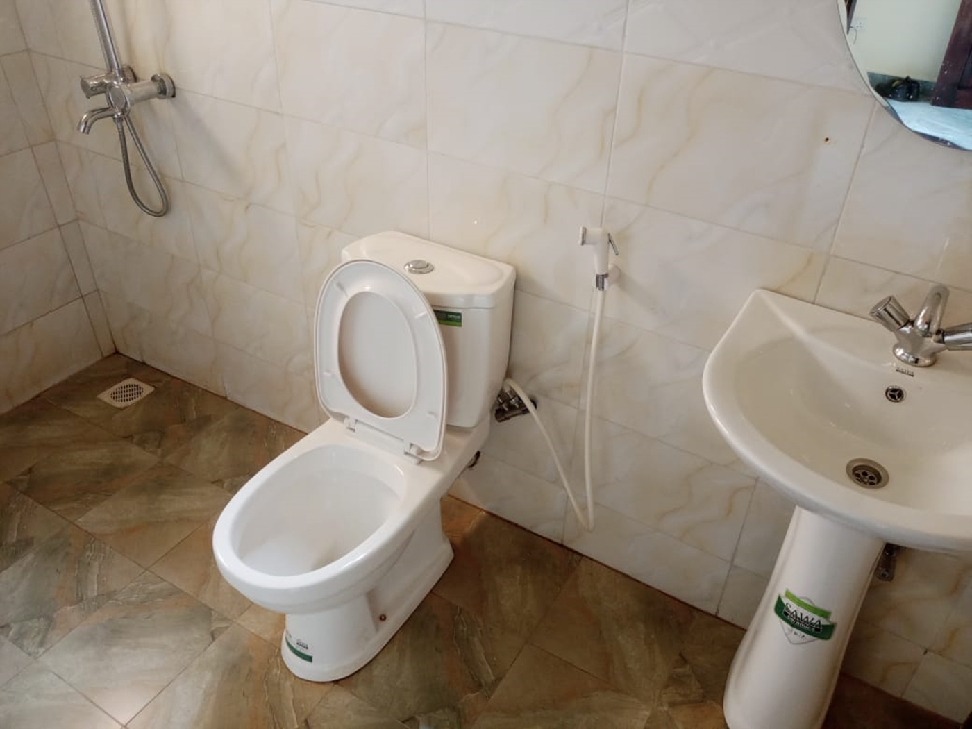 5 bedroom Storeyed house for rent in Kitende Wakiso Uganda