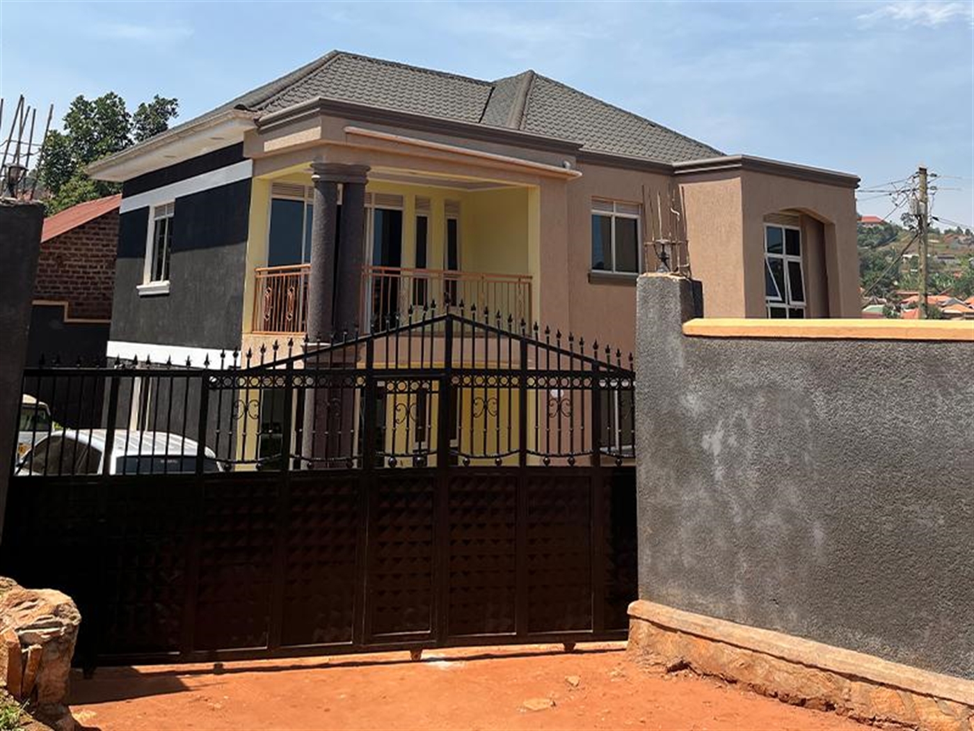 5 bedroom Storeyed house for rent in Kireka Wakiso Uganda