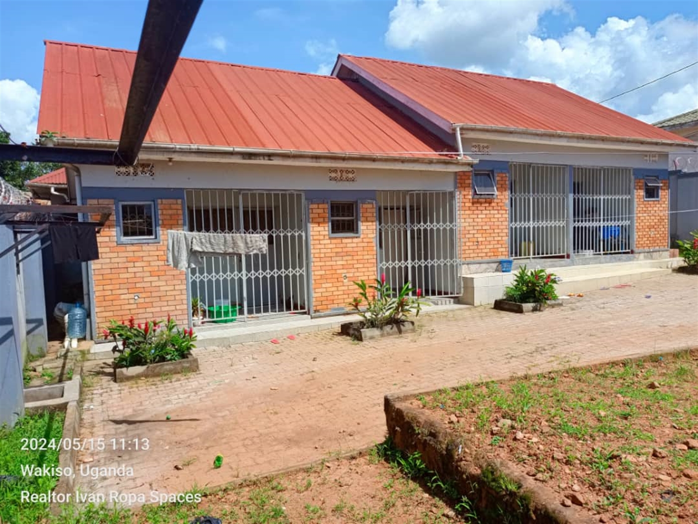 2 bedroom Rental units for sale in Abayitaababiri ...