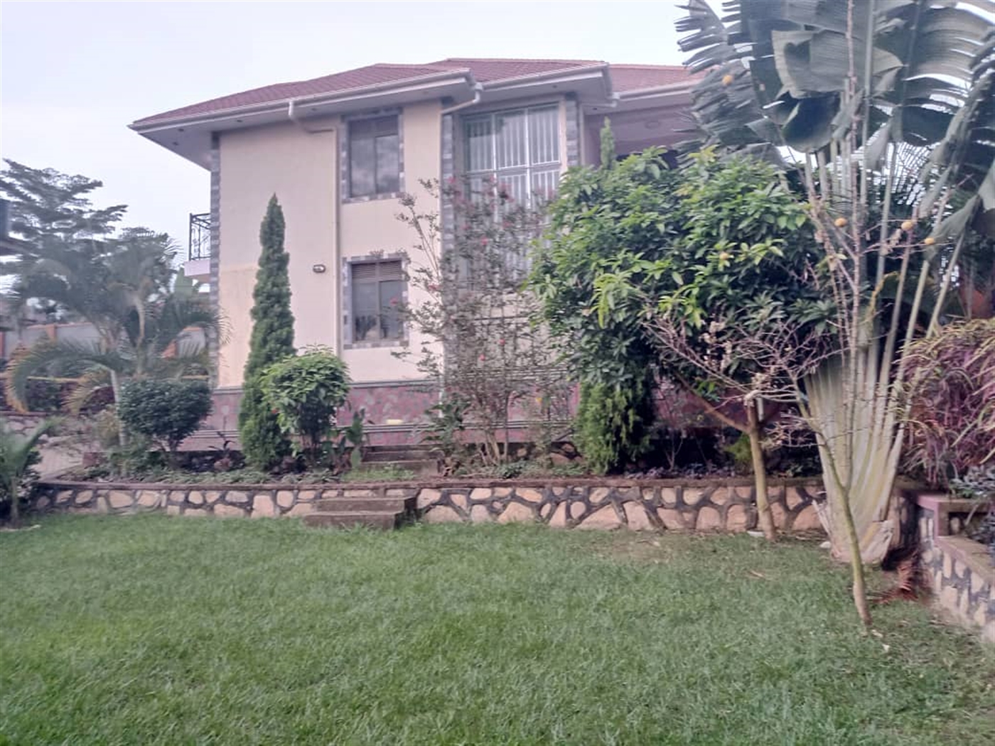 4 bedroom Storeyed house for rent in Lubowa Wakiso Uganda
