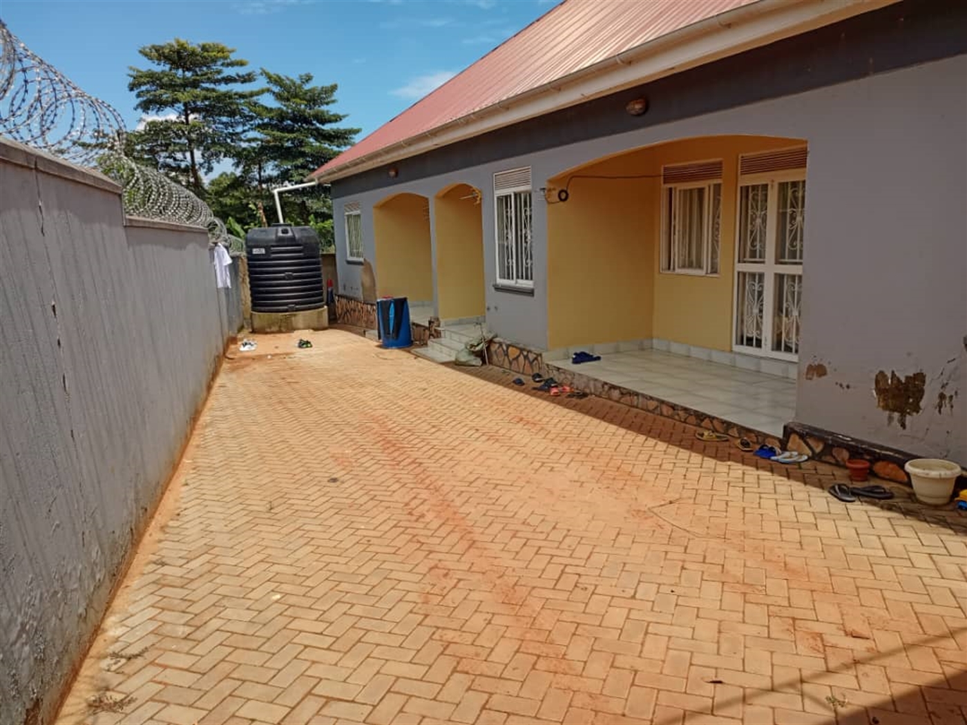 2 bedroom Rental units for sale in Kakiri Wakiso Uganda