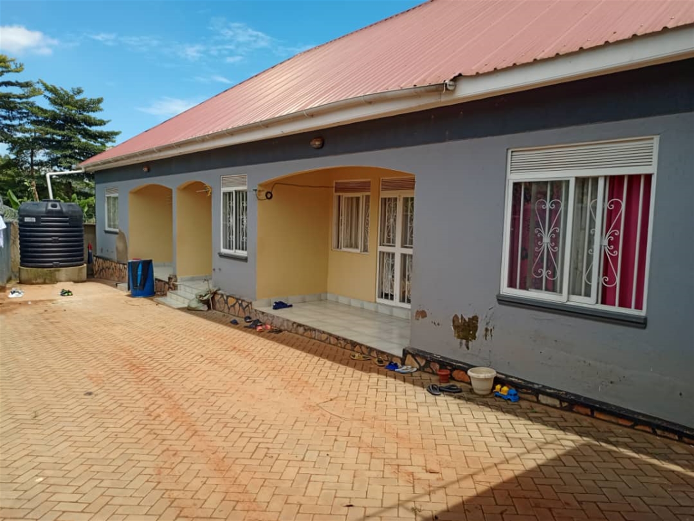 2 bedroom Rental units for sale in Kakiri Wakiso U...