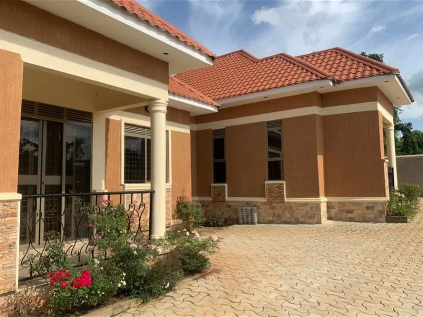 2 bedroom Rental units for sale in Sserinya Wakiso Uganda