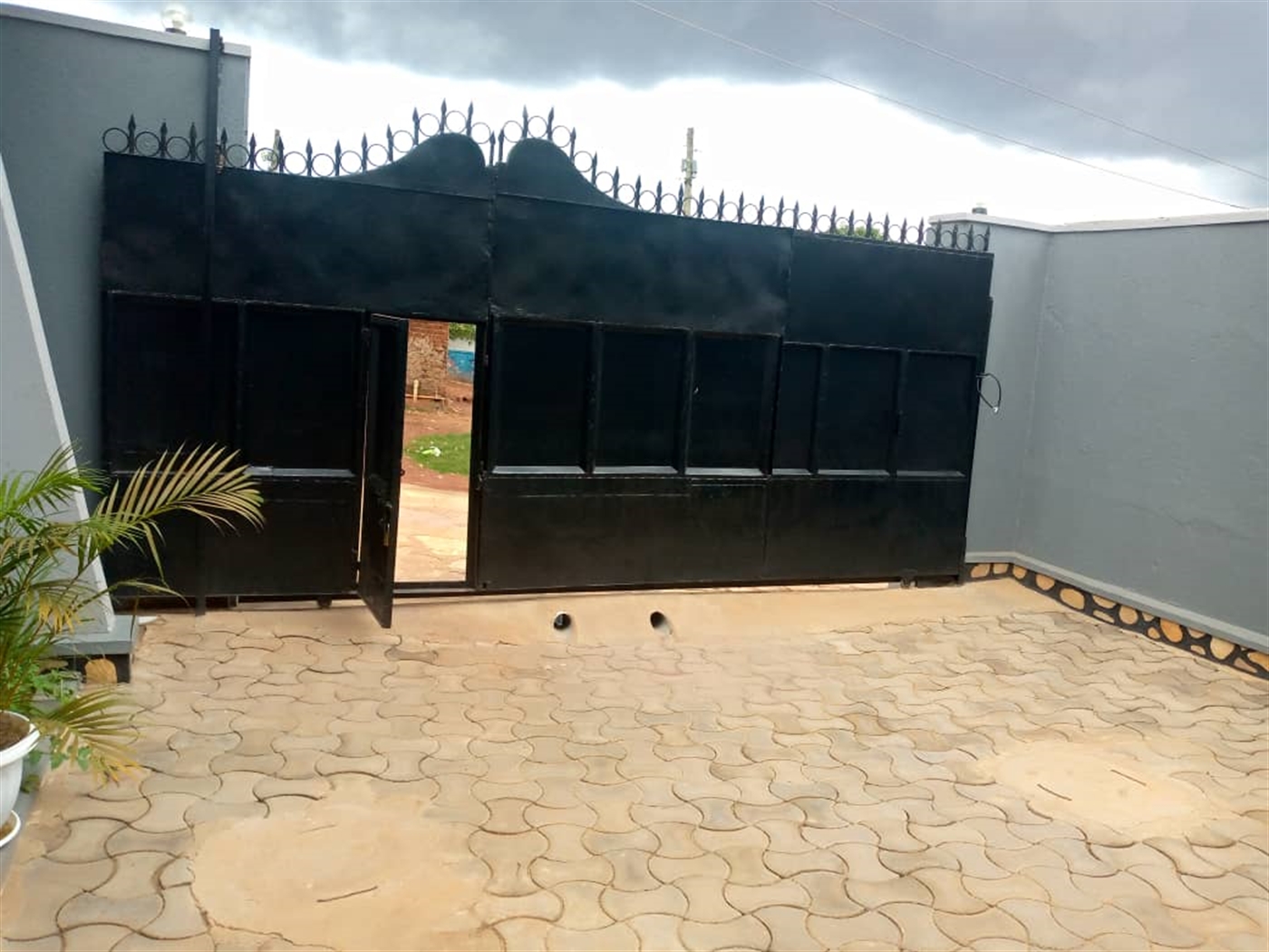 2 bedroom Rental units for sale in Makindye Kampala Uganda