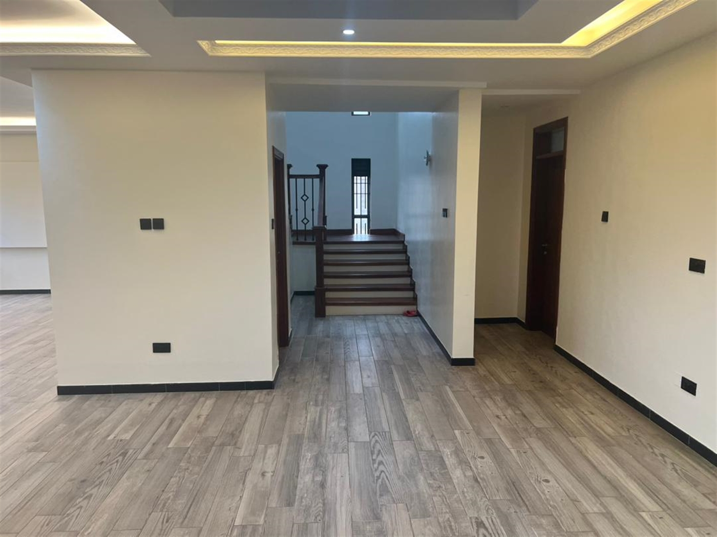 4 bedroom Storeyed house for rent in Katale Wakiso Uganda