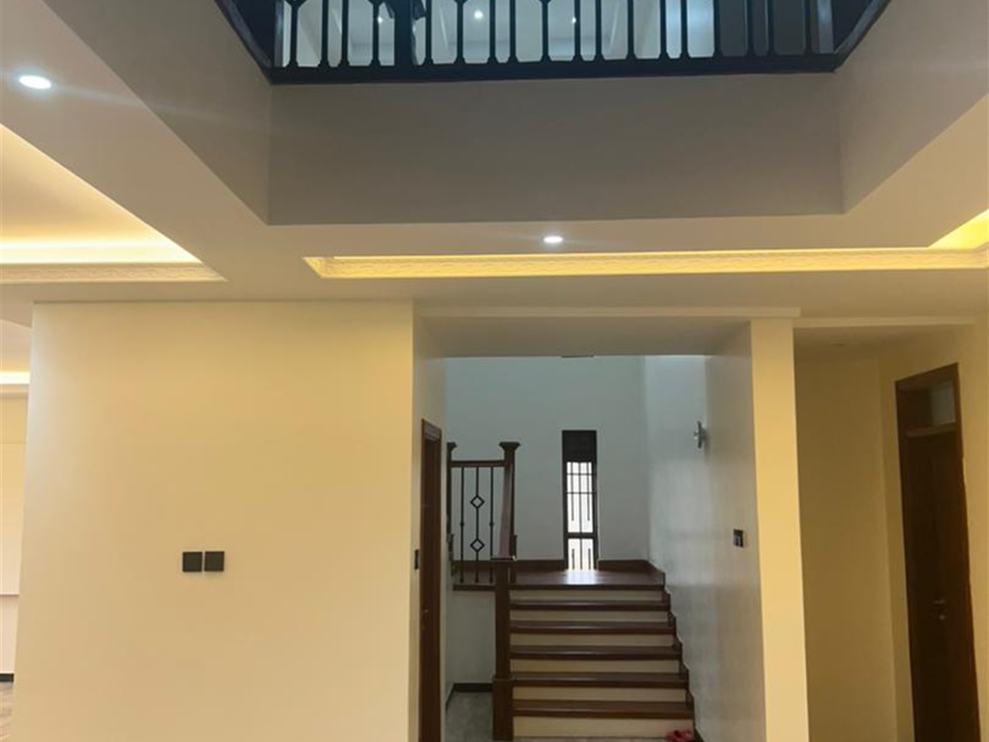 4 bedroom Storeyed house for rent in Katale Wakiso Uganda