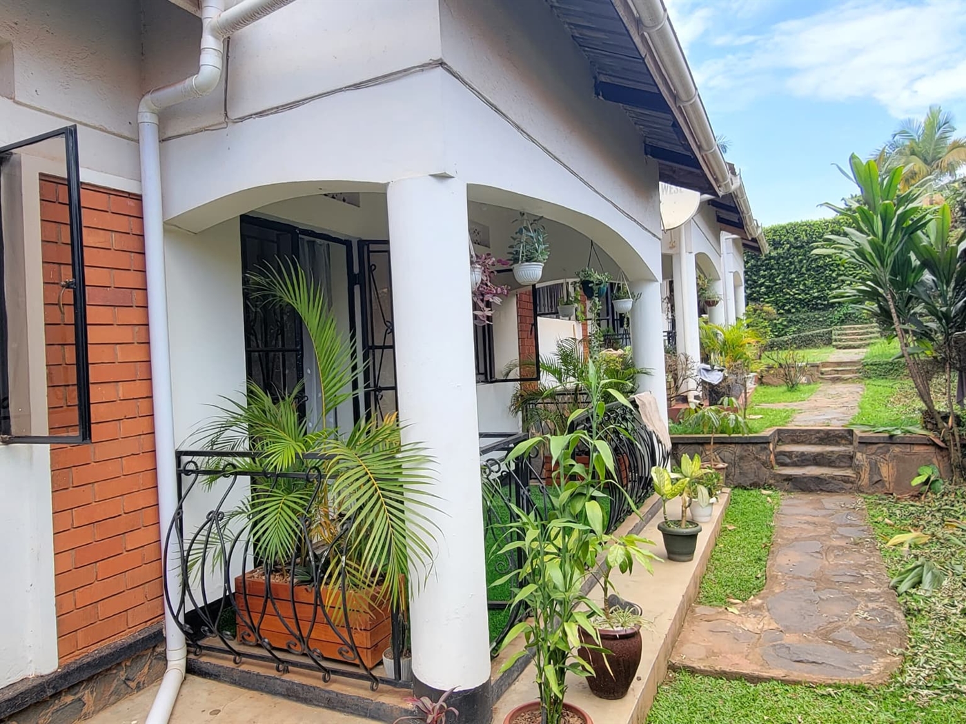 2 bedroom Rental units for sale in Kiwaatule Kampala Uganda