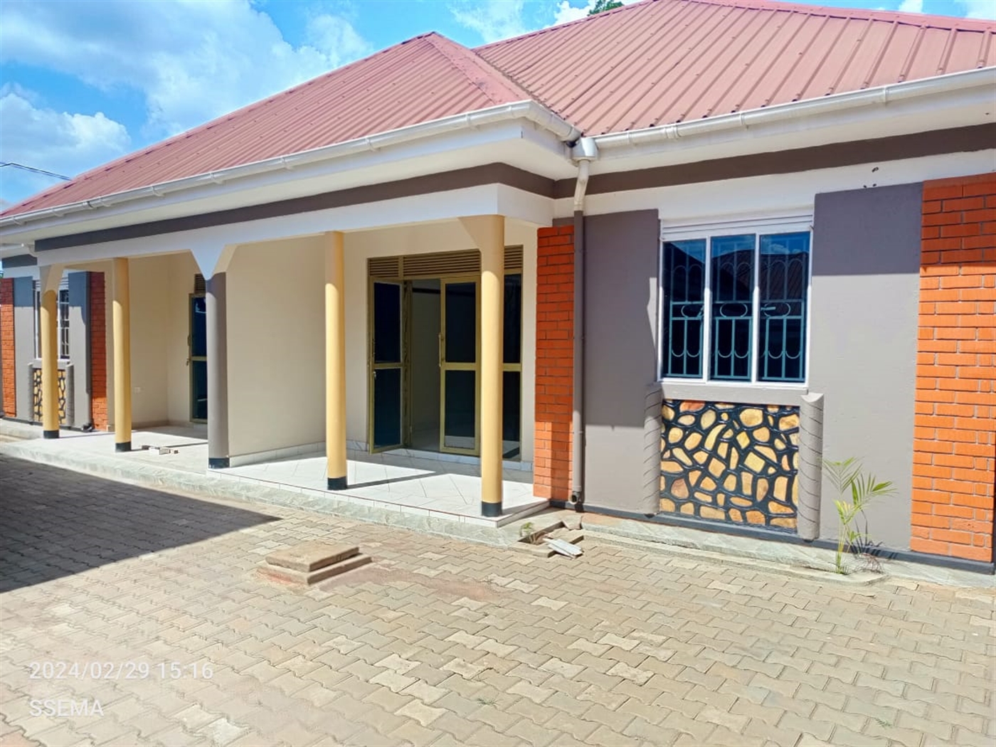 2 bedroom Rental units for sale in Kyengela Wakiso...